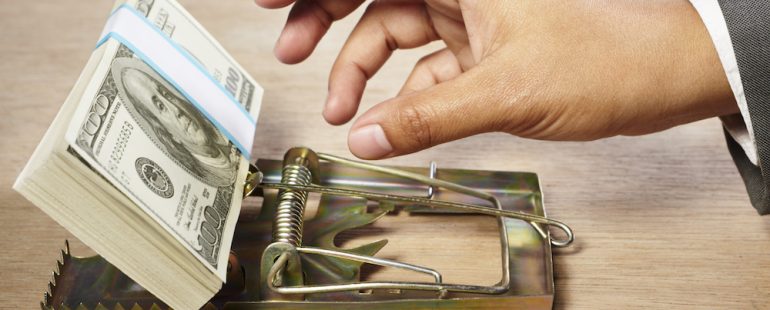 stopping-expense-fraud-mouse-trap
